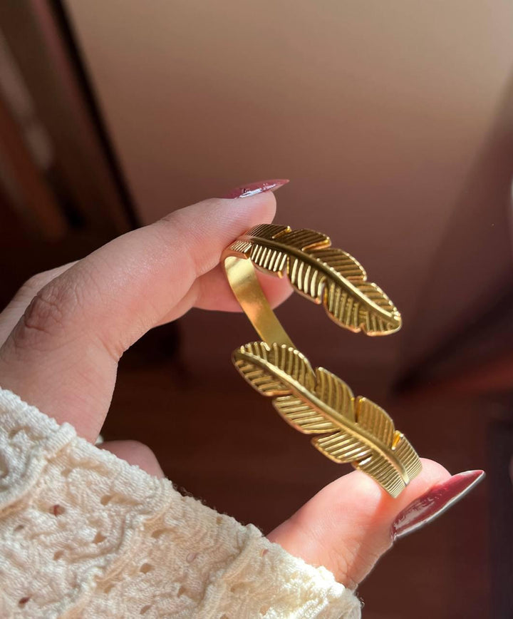 Feathers Bangle