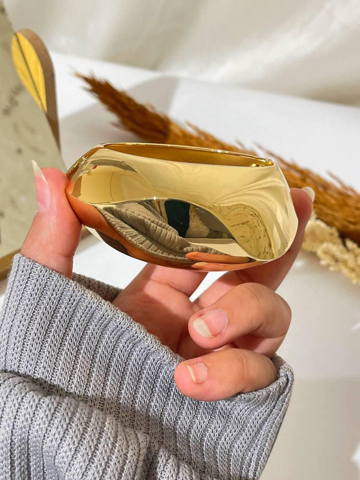 Luxe Orbit Bangle