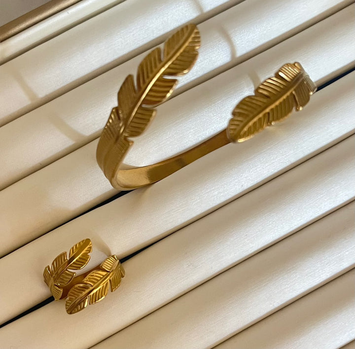 Feathers Set